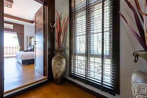 5 Bedroom Pool Villa Close To Town H5