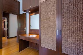 5 Bedroom Pool Villa Close To Town H5