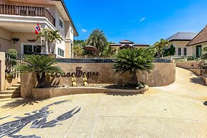 5 Bedroom Pool Villa Close To Town H5