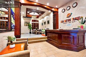 HANZ LakeView Hotel Hanoi