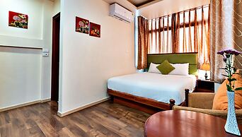 HANZ LakeView Hotel Hanoi