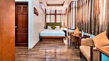 HANZ LakeView Hotel Hanoi