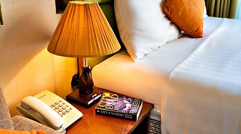 HANZ LakeView Hotel Hanoi