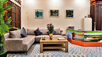 HANZ LakeView Hotel Hanoi