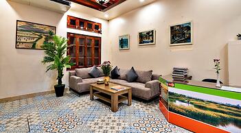 HANZ LakeView Hotel Hanoi