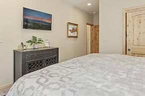 Boulder Bay Chalet Lakefront