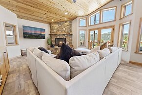 Boulder Bay Chalet Lakefront