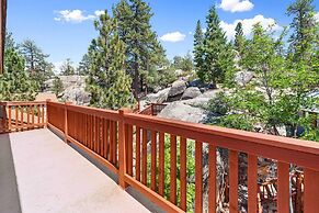 Boulder Bay Chalet Lakefront