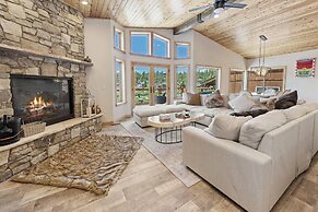 Boulder Bay Chalet Lakefront