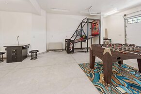 Boulder Bay Chalet Lakefront