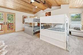 Boulder Bay Chalet Lakefront