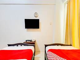 OYO 893 Dian Suites Makati