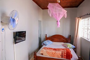 Luwafu Guest House