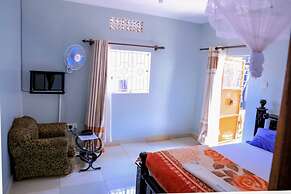 Luwafu Guest House