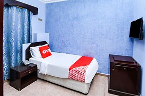 OYO 137 Marina Hotel