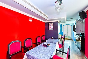 OYO 137 Marina Hotel