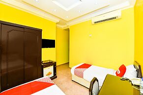 OYO 137 Marina Hotel