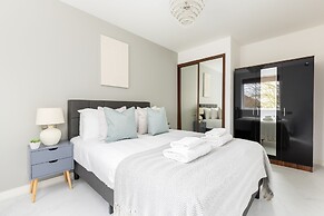 The Islington Apartment