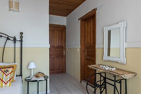 Amnisiades Apartments