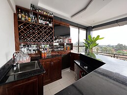Epic Grand Hotel