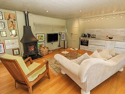 Lymington Lodge