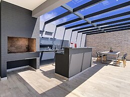 Villa de la Ponte by Atlantic Holiday