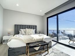 Villa de la Ponte by Atlantic Holiday