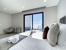 Villa de la Ponte by Atlantic Holiday