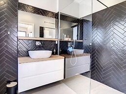 Villa de la Ponte by Atlantic Holiday