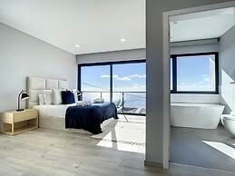 Villa de la Ponte by Atlantic Holiday