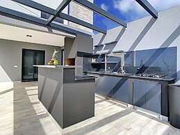 Villa de la Ponte by Atlantic Holiday