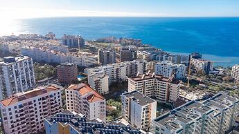 Terrace Apartment in Funchal