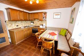 Budget Chalet Alpine - Apartment A