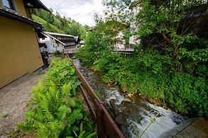 Budget Chalet Alpine - Apartment A