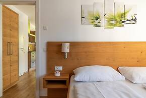 Fourteen 2 1 Zell am See S P