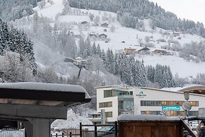 Fourteen 2 2 Zell am See S P