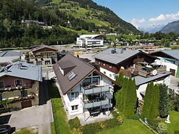 Fourteen 2 2 Zell am See S P