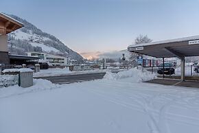 Fourteen 2 2 Zell am See S P