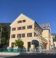 Finest Post Residence Apartments 7B Near ski Lift