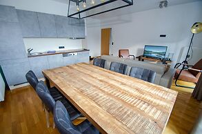 Finest Post Residence Apartments 7B Near ski Lift