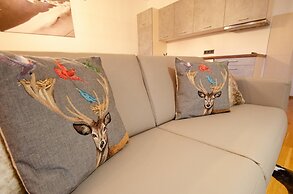 Finest Post Residence Apartments 7B Near ski Lift