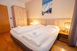 Finest Post Residence Apartments 7B Near ski Lift