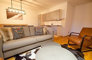 Finest Post Residence Apartments 7B Near ski Lift