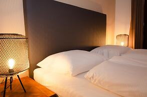 Finest Post Residence Apartments 7B Near ski Lift