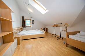 Apartment 3-room-maisonette Near ski Lift and Town