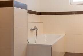 Fourteen 4 0 Zell am See S P