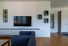 Fourteen 4 0 Zell am See S P