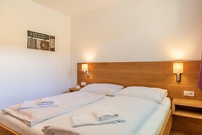 Fourteen 4 0 Zell am See S P