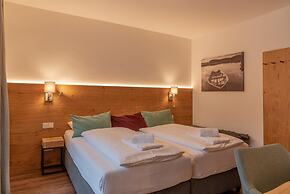 Finest Villa Zell am See - Skihaserl