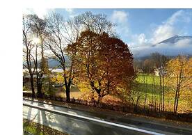 Finest Penthouse Waterside Zell am See